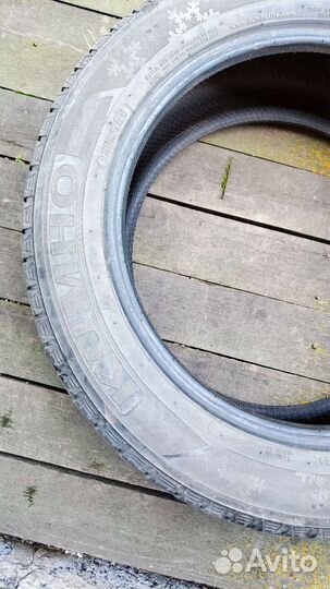 Kumho I'Zen KW31 215/55 R17