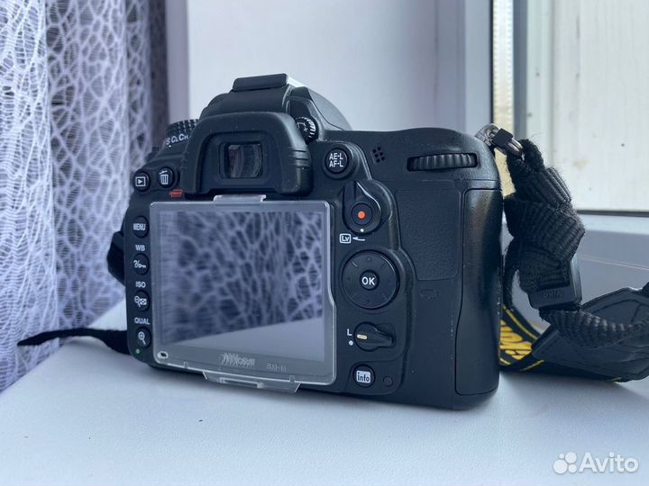Nikon d7000 с объективом
