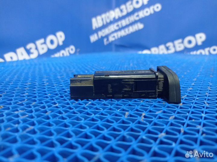 Кнопка обогрева сидений Chevrolet Spark хэтчбек