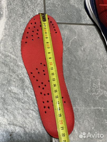 Футзалки / кроссовки Kipsta