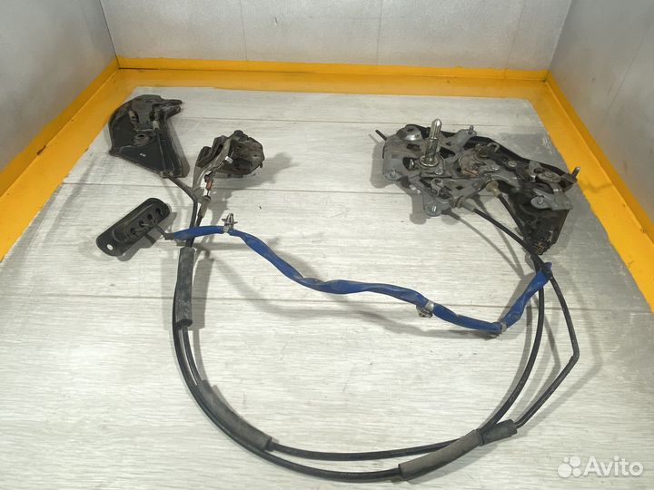 Замок сдвижной двери Hyundai grand starex