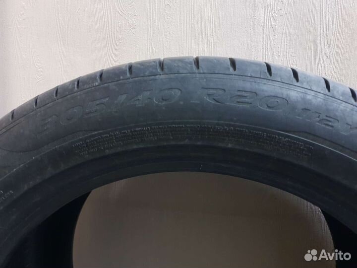 Pirelli P Zero 275/45 R20 и 305/40 R20