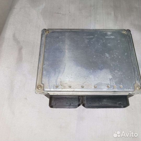 Блок управления двс Audi A8 D3