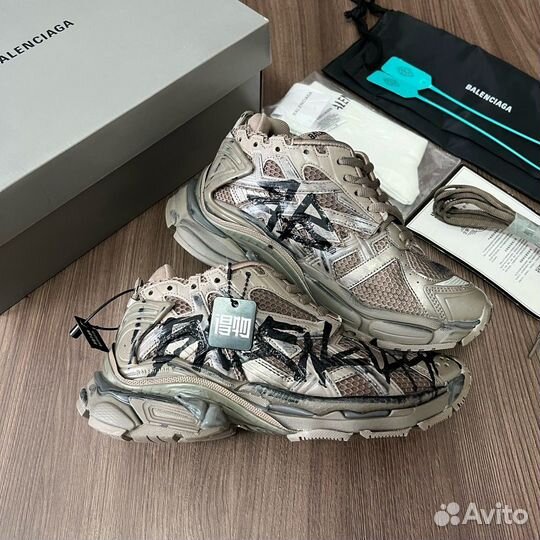 Кроссовки Balenciaga Runner Graffiti