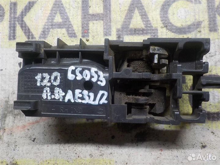 Ручка двери внутренняя правая Toyota Corolla (E12