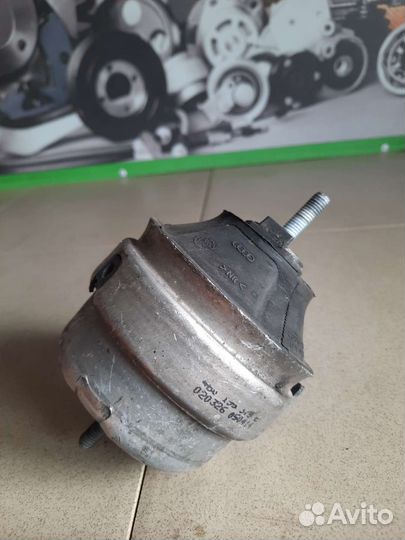 Подушка двигателя Volkswagen Passat b5