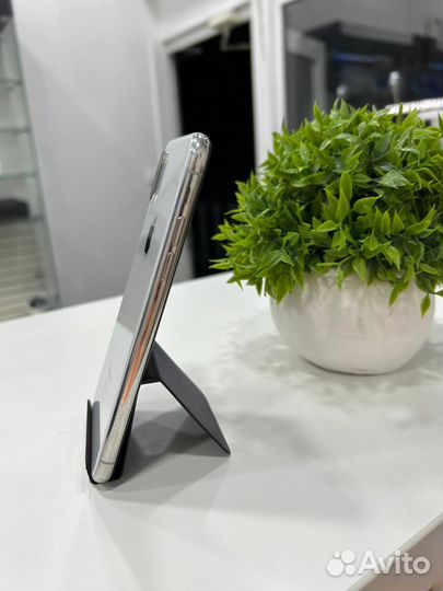 iPhone X, 256 ГБ