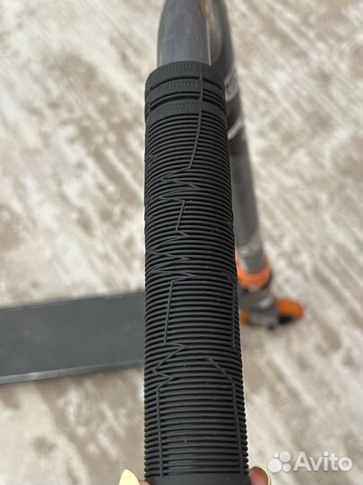 Продам самокат Dominator Airborn