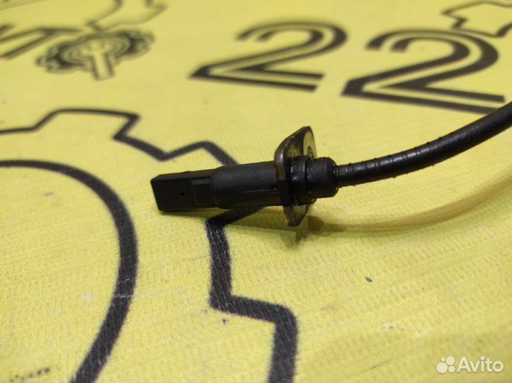 Датчик ABS передний левый Suzuki Escudo TD54W J20A