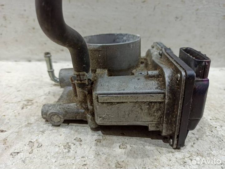 Дроссельная заслонка