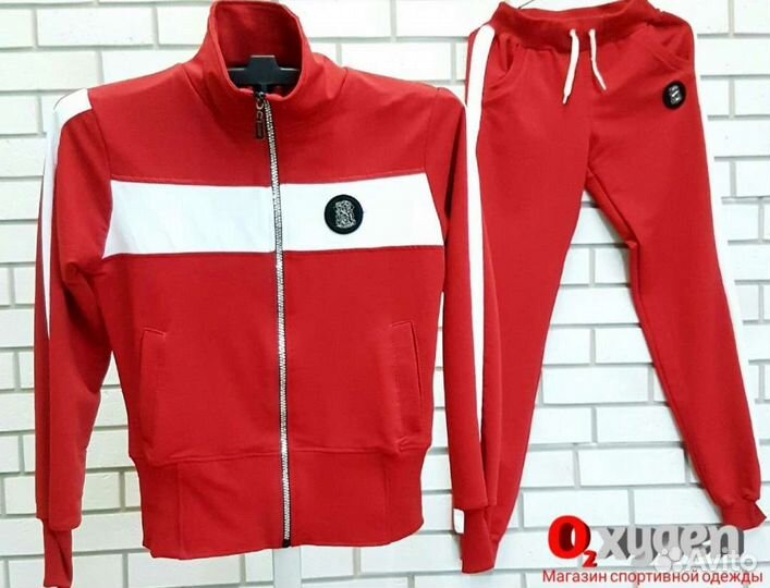 Спортивный костюм женский