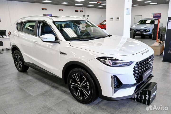 Jetour X70 Plus 1.6 AMT, 2025
