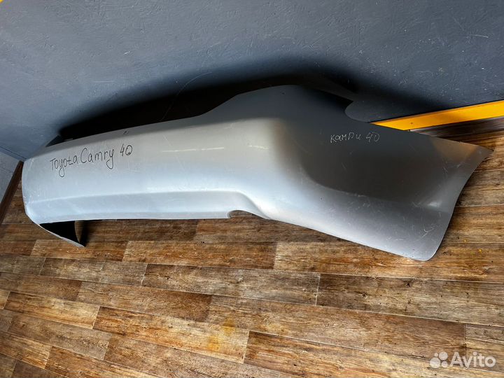 Задний бампер Toyota Camry 40
