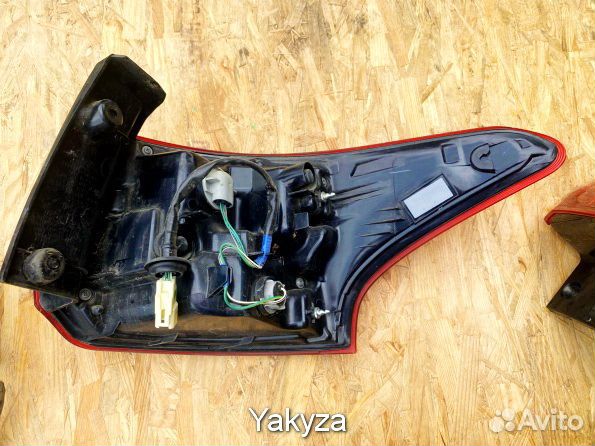 Фонарь в крыло левый Митсубиши Аутлендер 3