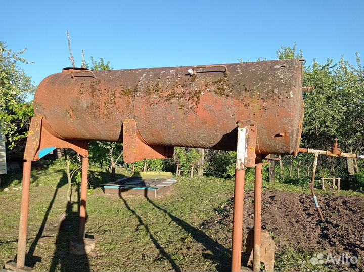 Цистерна, бочка металлическая, емкость, бак