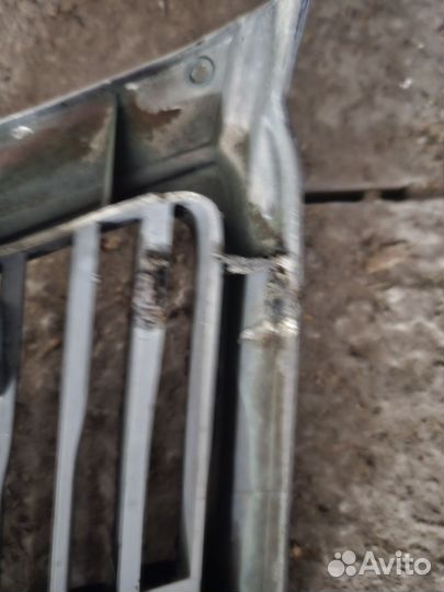 Решётка радиатора nissan bluebird QU14, QG18DE