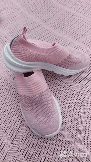 Кроссовки для девочки