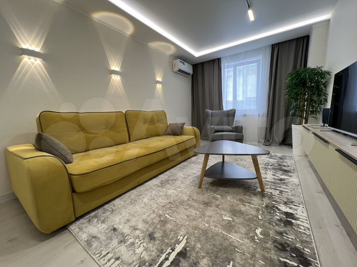 2-к. квартира, 66 м², 21/27 эт.