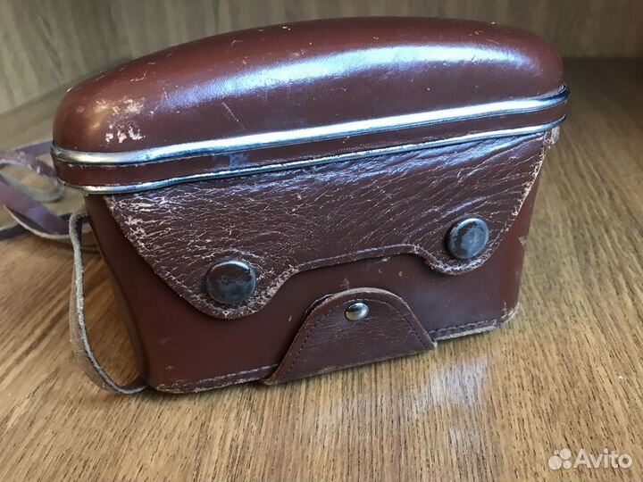 Пленочный фотоаппарат Киев с объективом Юпитер 8