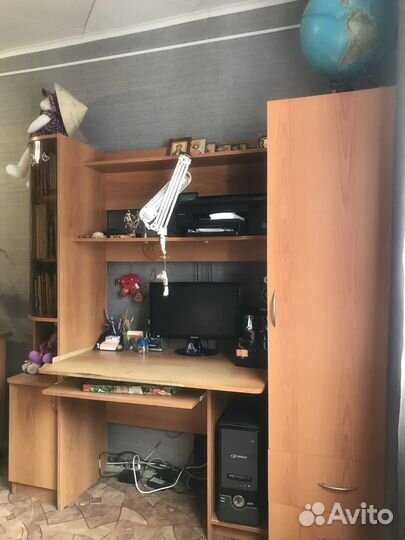 Детская стенка с компьютерным столом