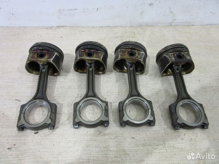 Поршень с шатуном Renault Duster после 2012