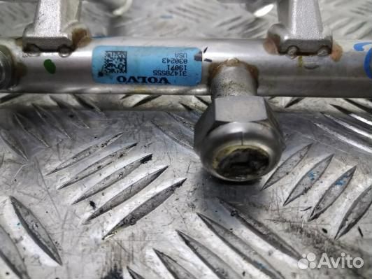 Топливная рампа бензиновая volvo S90 2 (2LV02TJ01)