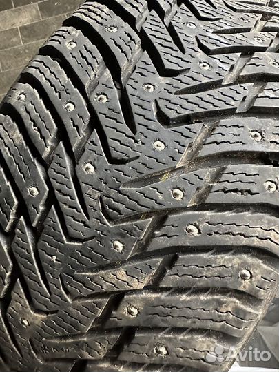 Nokian Tyres Hakkapeliitta 8 245/45 R18 100VR