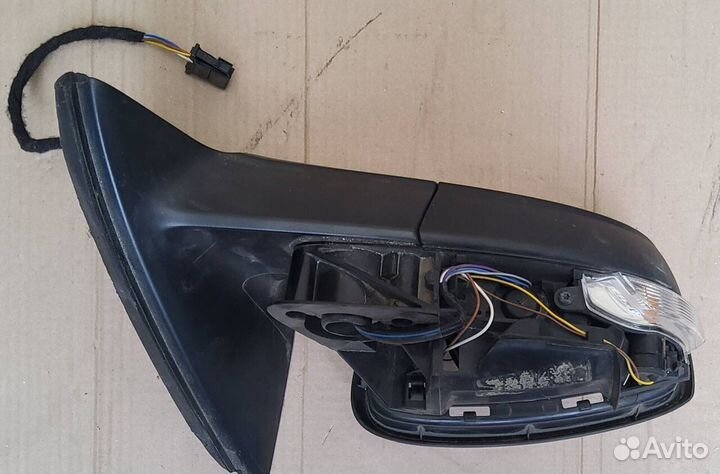 Зеркало Skoda Rapid