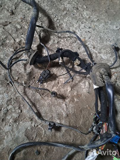 Проводка подкапотная левая Audi A6 C6