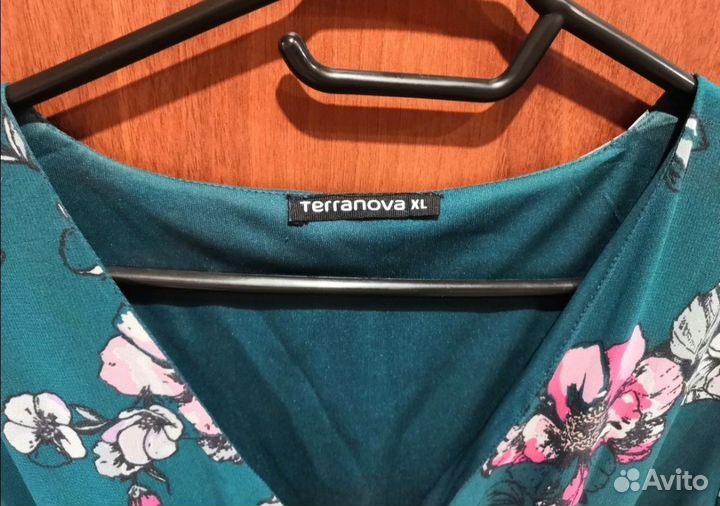 Платье праздничное женское 46 48