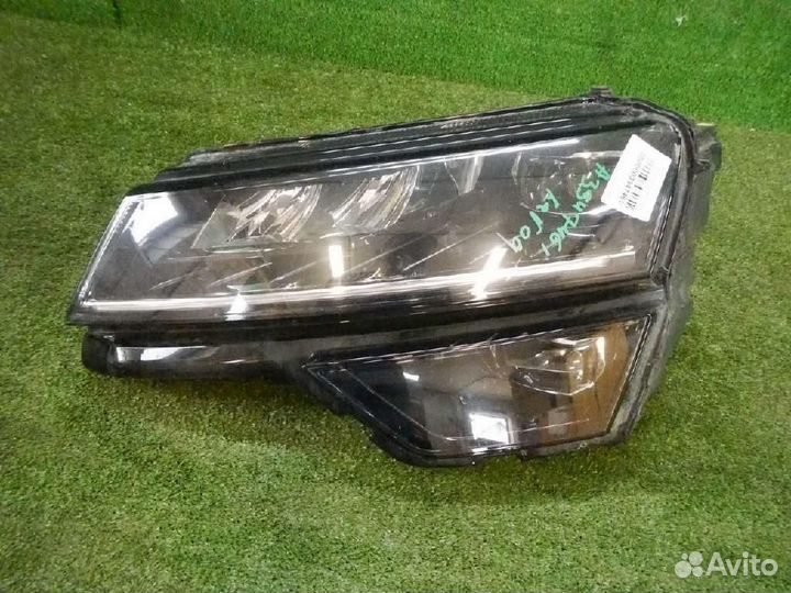 Фара левая Skoda Karoq