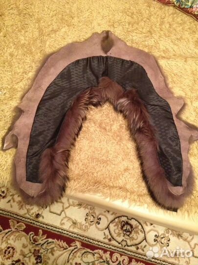 Воротник из меха енота