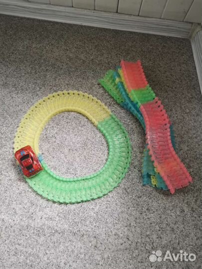 Трек с машинкой