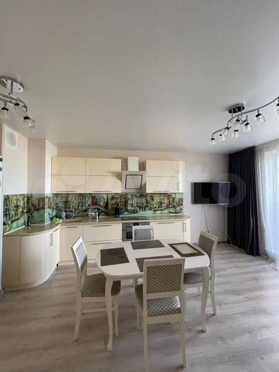 3-к. квартира, 83 м², 11/16 эт.