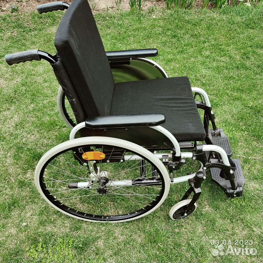Инвалидная коляска складная