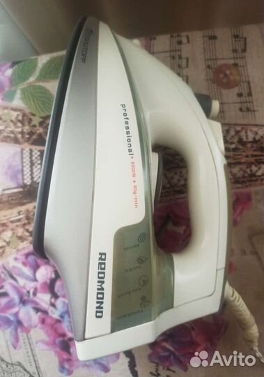 Утюг редмонд