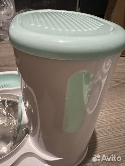 Автоматическая кормушка для животных