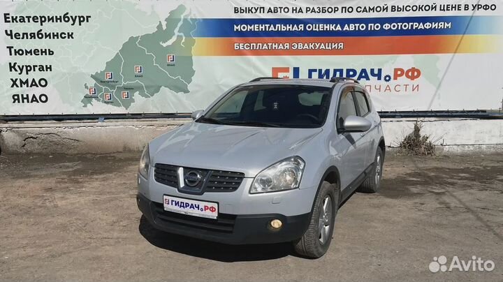 Накладка задней арки левая внутренняя Nissan Qashqai (J10) 84951-JD100. Царапины