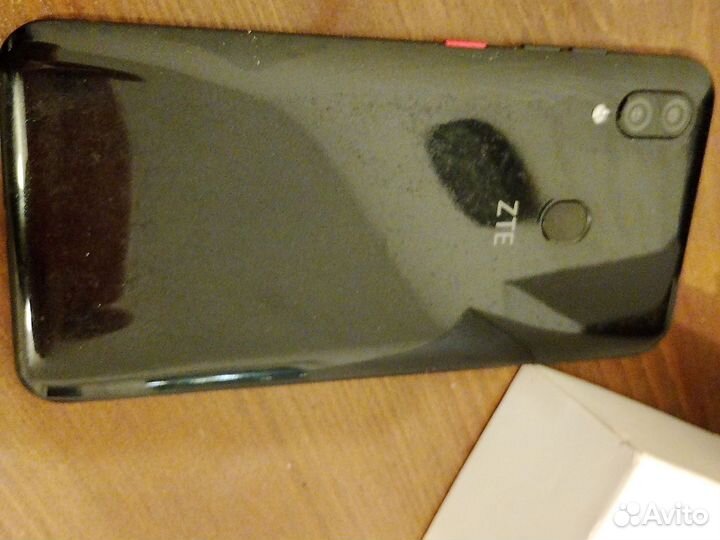ZTE Blade V10 Vita, 2/32 ГБ