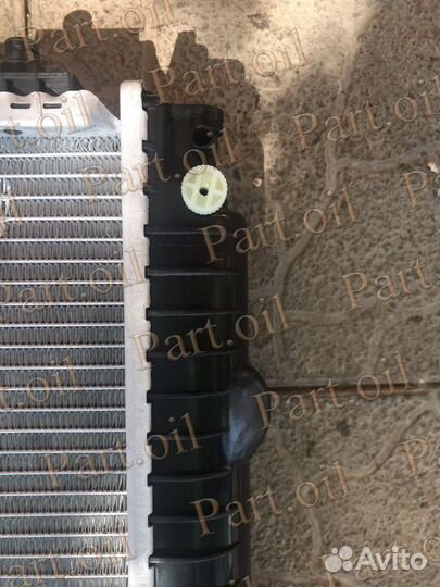 Радиатор Mercedes GelendWagen W463 1989-2018