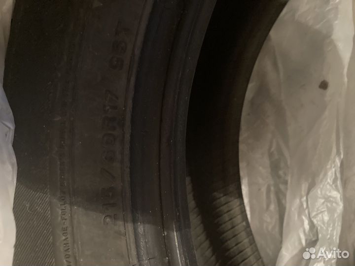 Dunlop SP Winter Ice 01 215/60 R17