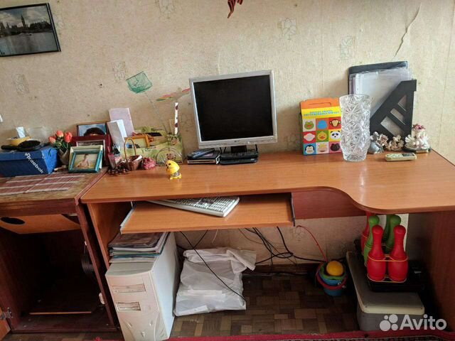Компьютерный стол