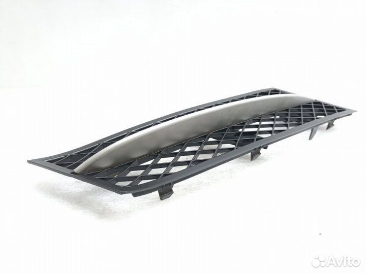 Решетка в бампер передняя правая Bmw 5-Series F10