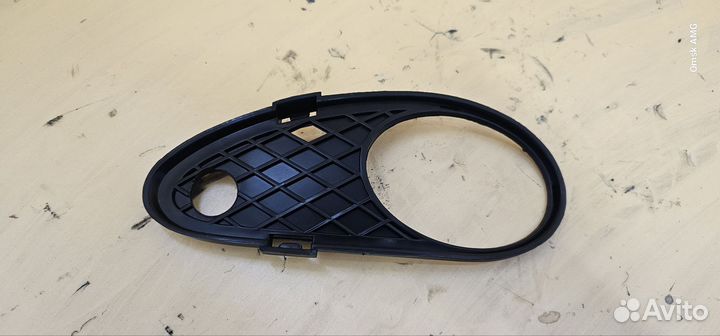 Решетка бампера W203 до рест