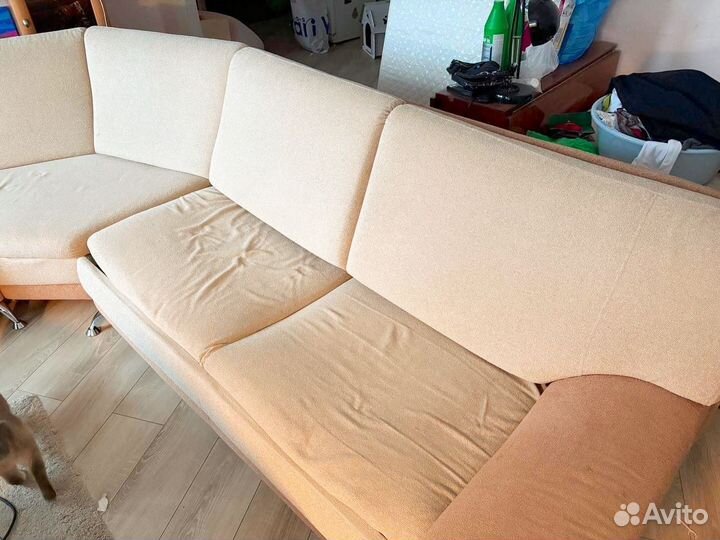 Большой угловой диван бу