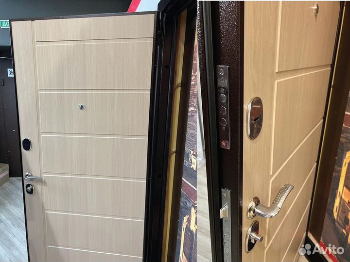 Входные металлические двери