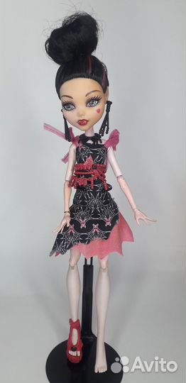 Дракулаура Monster High