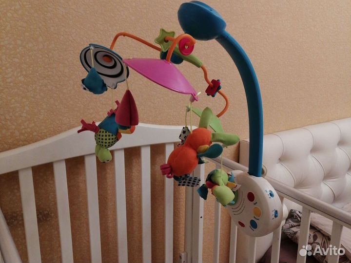 Детский мобиль в кроватку