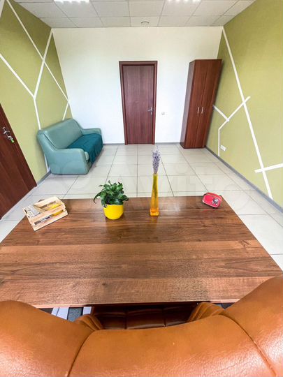 Офисные помещения, 230 м²