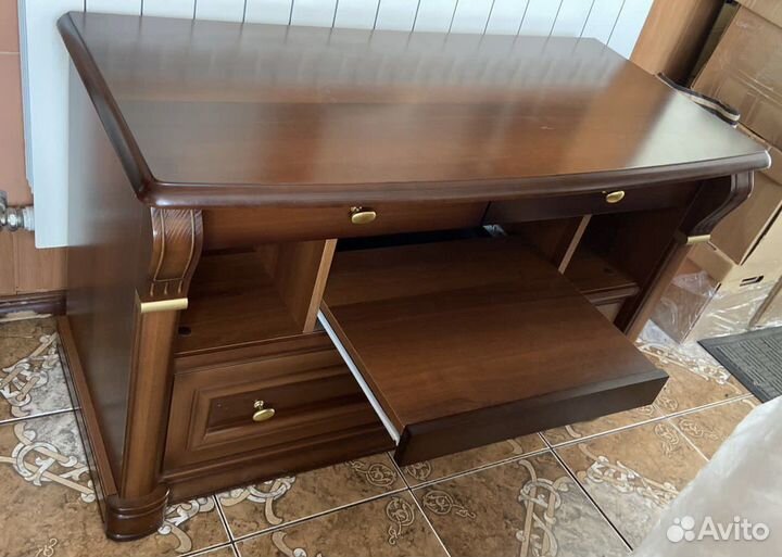 Тумба под телевизор